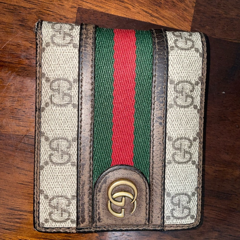 Gucci wallet